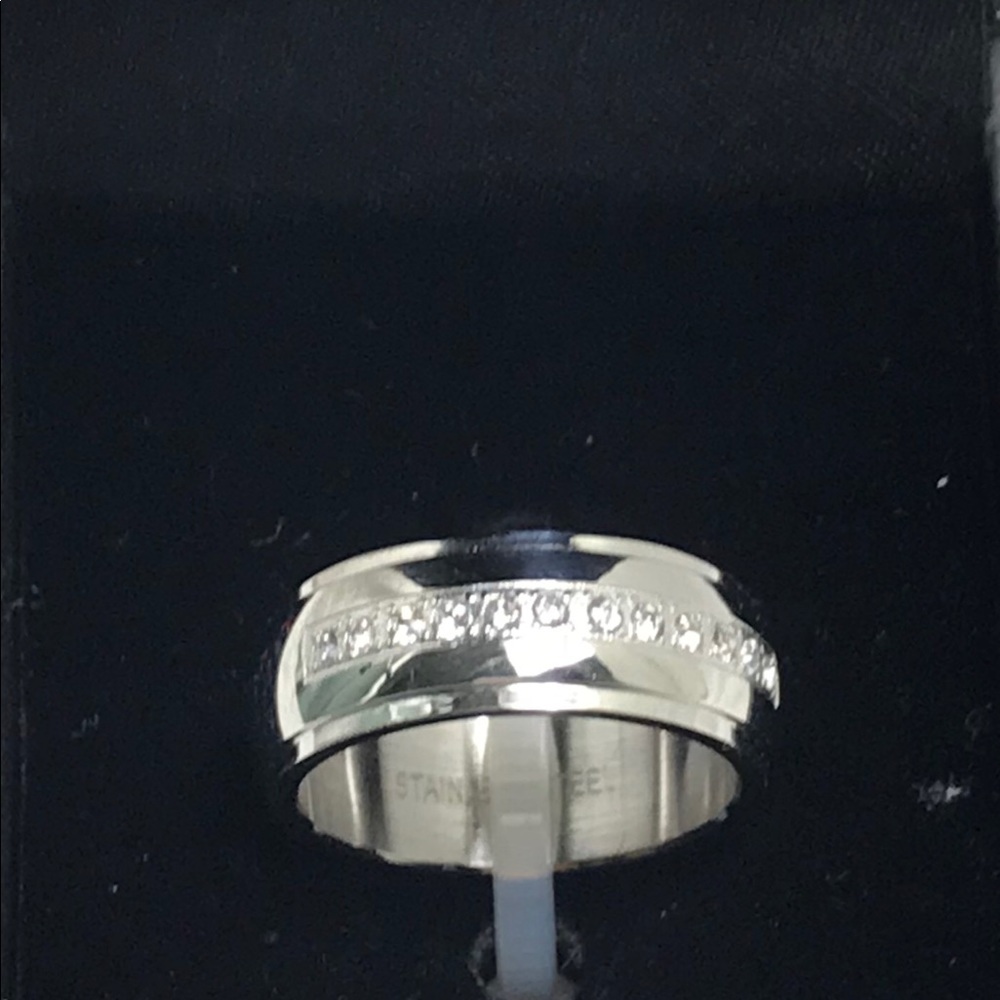 NEW Stainless Steel Men’s Band/Ring size 9